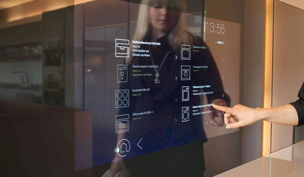 طفرة "الشاشات اللمسية" تؤثر على أجهزة الكمبيوتر التقليدية