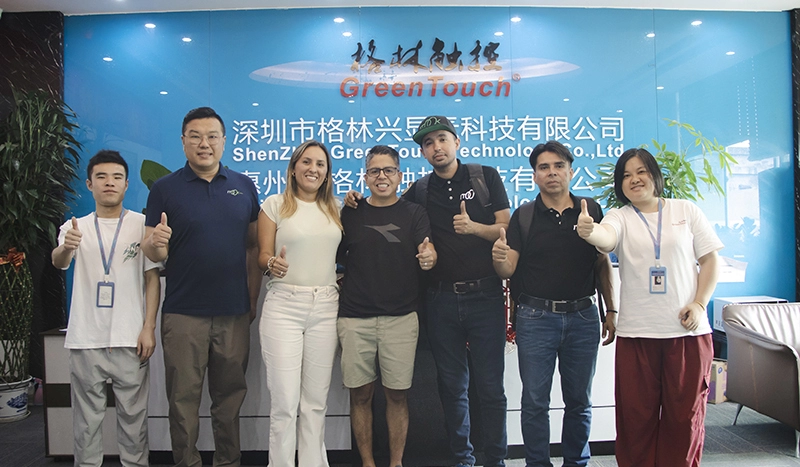 استقبال زيارات من عملاء كولومبيين