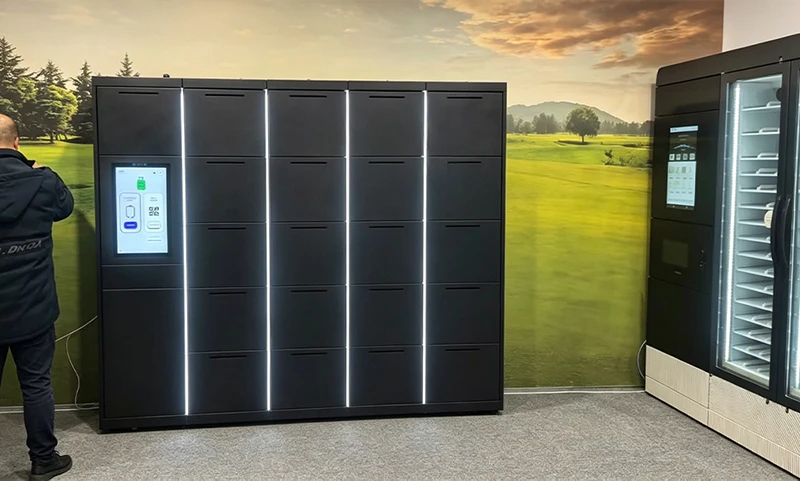 21.5&rdquo; Embedded Touch Displays Deployed in Romanian Smart Parcel Lockers